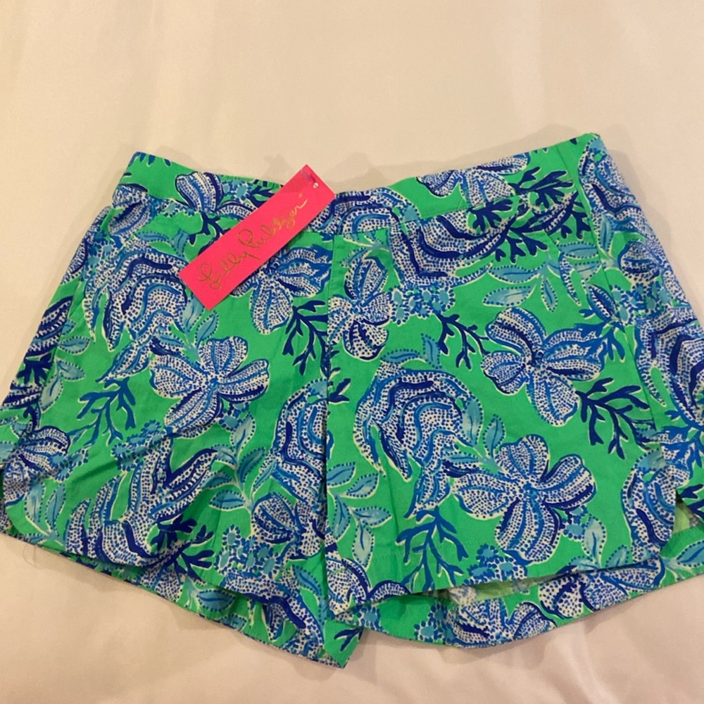 Women’s size XS Lily Pulitzer shorts pull on style. New w tags